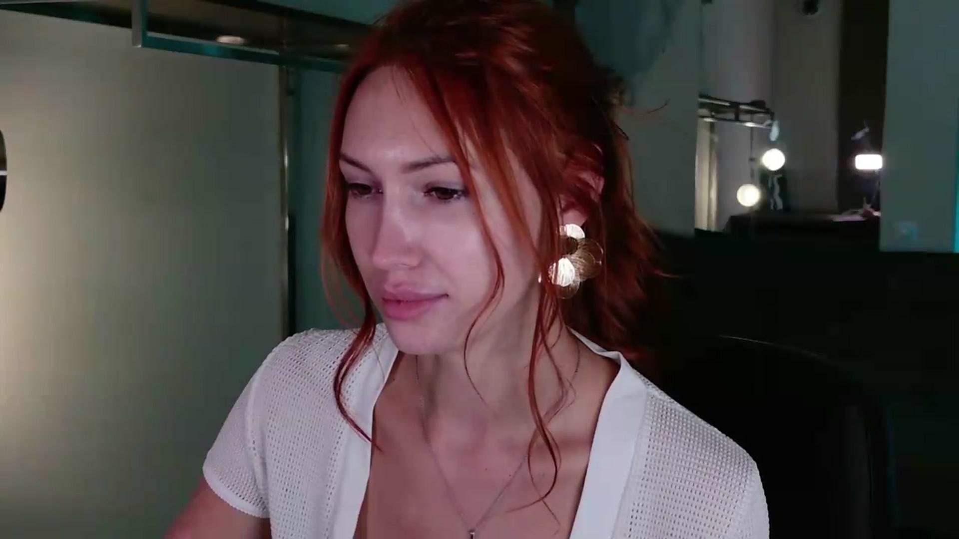 Gallery image thumbnail from LovelyGin's myfreecams stream on, 08/18/2026, 17:20 image 8 of 20