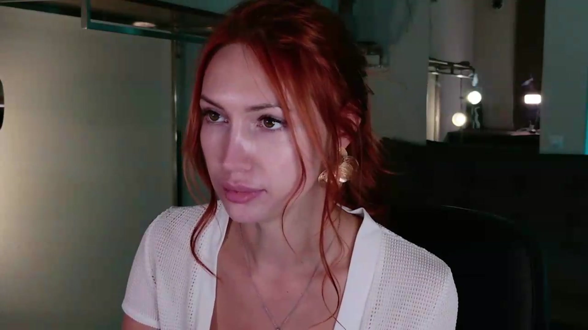 Gallery image thumbnail from LovelyGin's myfreecams stream on, 08/18/2026, 17:20 image 7 of 20