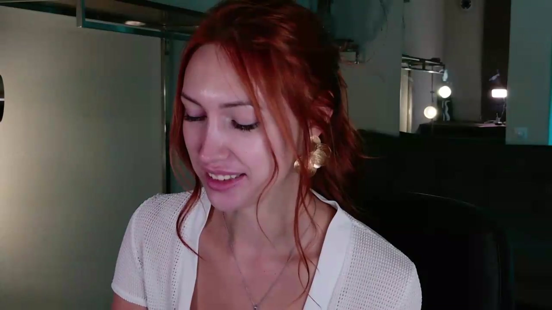 Gallery image thumbnail from LovelyGin's myfreecams stream on, 08/18/2026, 17:20 image 13 of 20