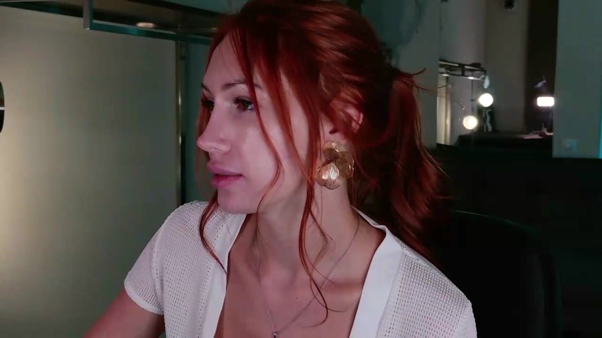 Gallery image thumbnail from LovelyGin's myfreecams stream on, 08/18/2026, 17:20 image 6 of 20