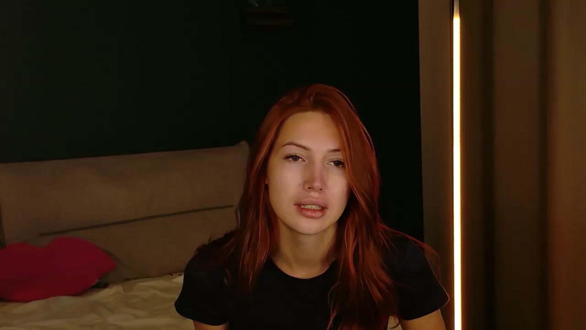 Gallery image thumbnail from LovelyGin's myfreecams stream on, 08/19/2026, 17:09 image 11 of 20