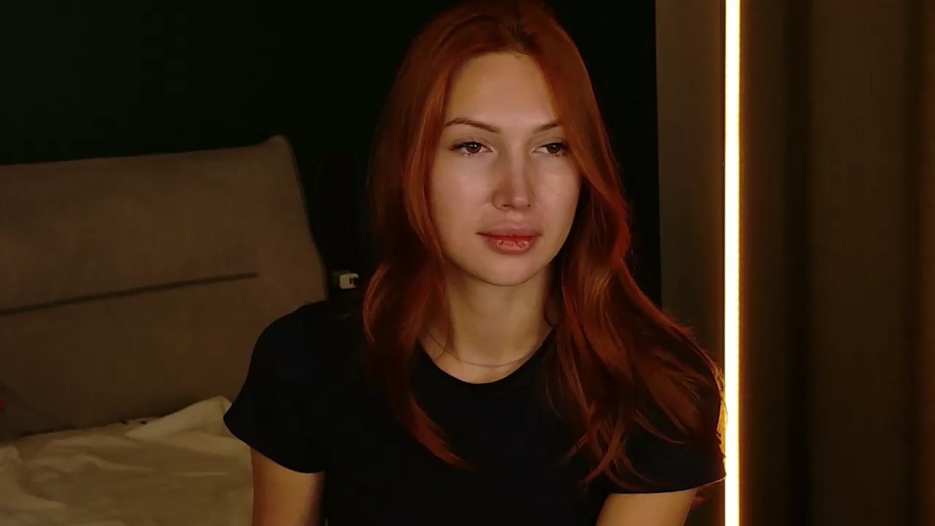 Gallery image thumbnail from LovelyGin's myfreecams stream on, 08/19/2026, 18:22 image 15 of 20
