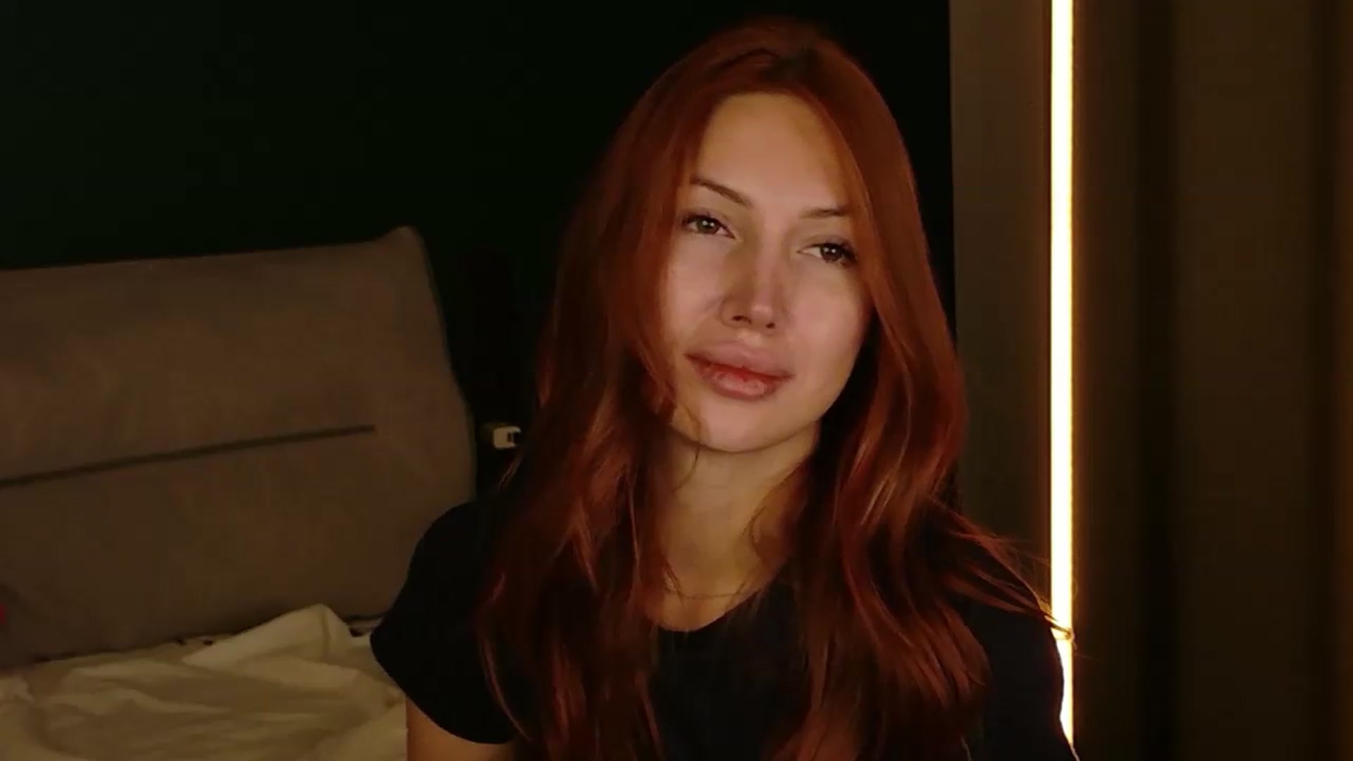Gallery image thumbnail from LovelyGin's myfreecams stream on, 08/19/2026, 18:22 image 4 of 20