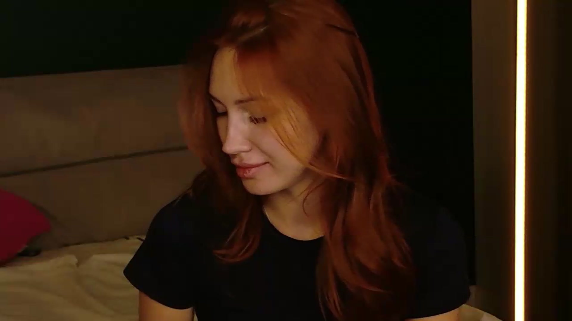 Gallery image thumbnail from LovelyGin's myfreecams stream on, 08/19/2026, 20:07 image 11 of 20