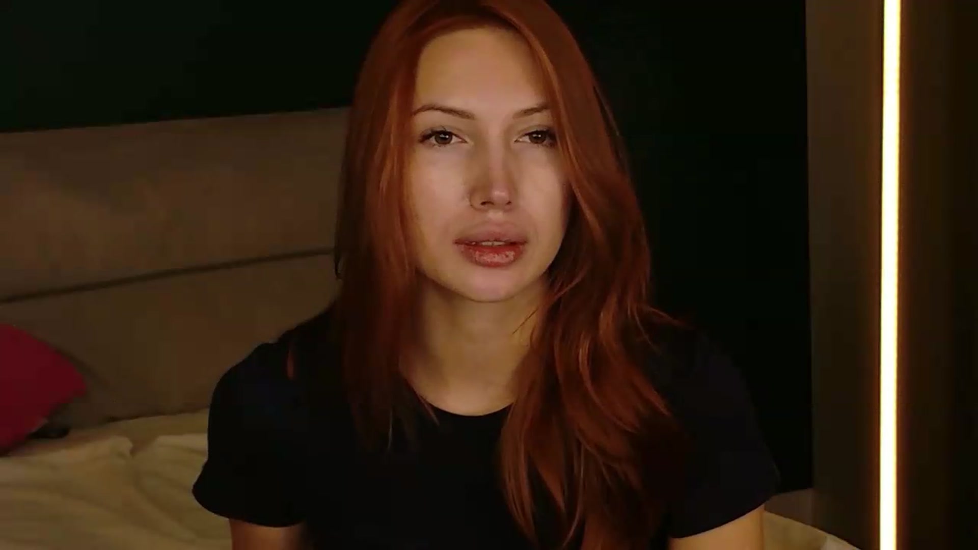 Gallery image thumbnail from LovelyGin's myfreecams stream on, 08/19/2026, 20:07 image 10 of 20