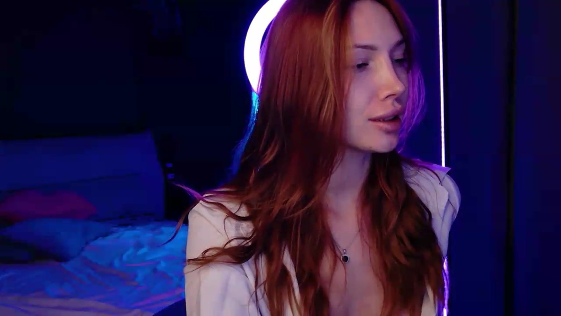 Gallery image thumbnail from LovelyGin's myfreecams stream on, 08/24/2026, 20:21 image 12 of 20