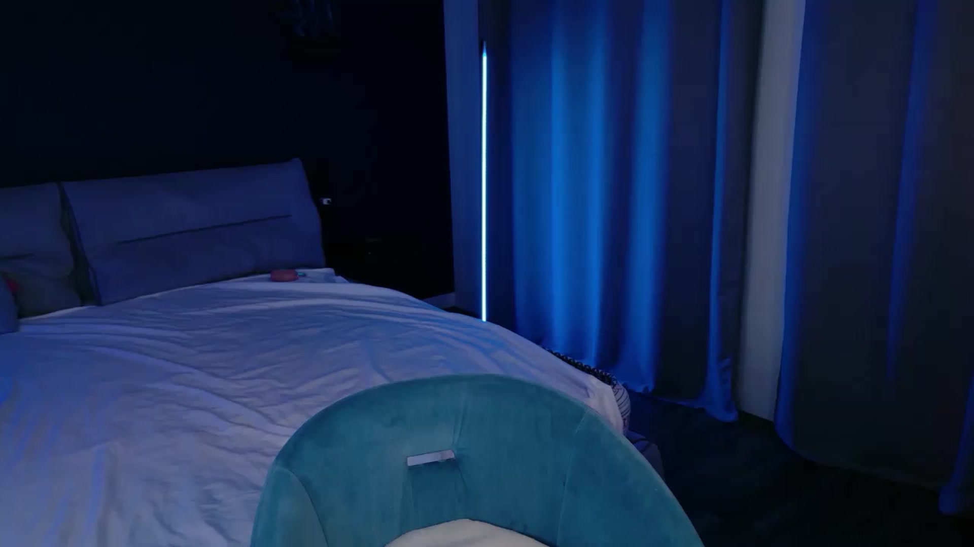 Gallery image thumbnail from LovelyGin's myfreecams stream on, 09/02/2026, 20:52 image 18 of 20