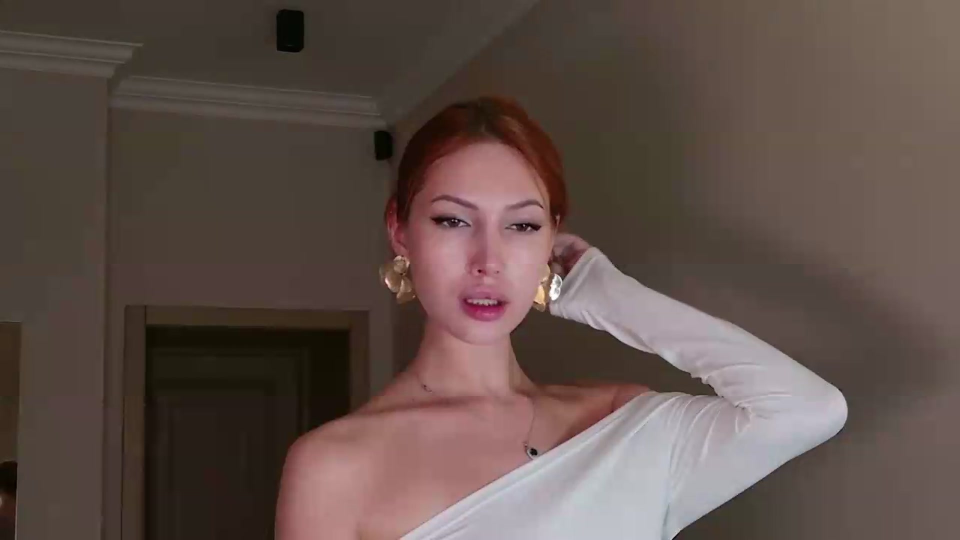 Gallery image thumbnail from LovelyGin's myfreecams stream on, 09/03/2026, 17:07 image 6 of 20