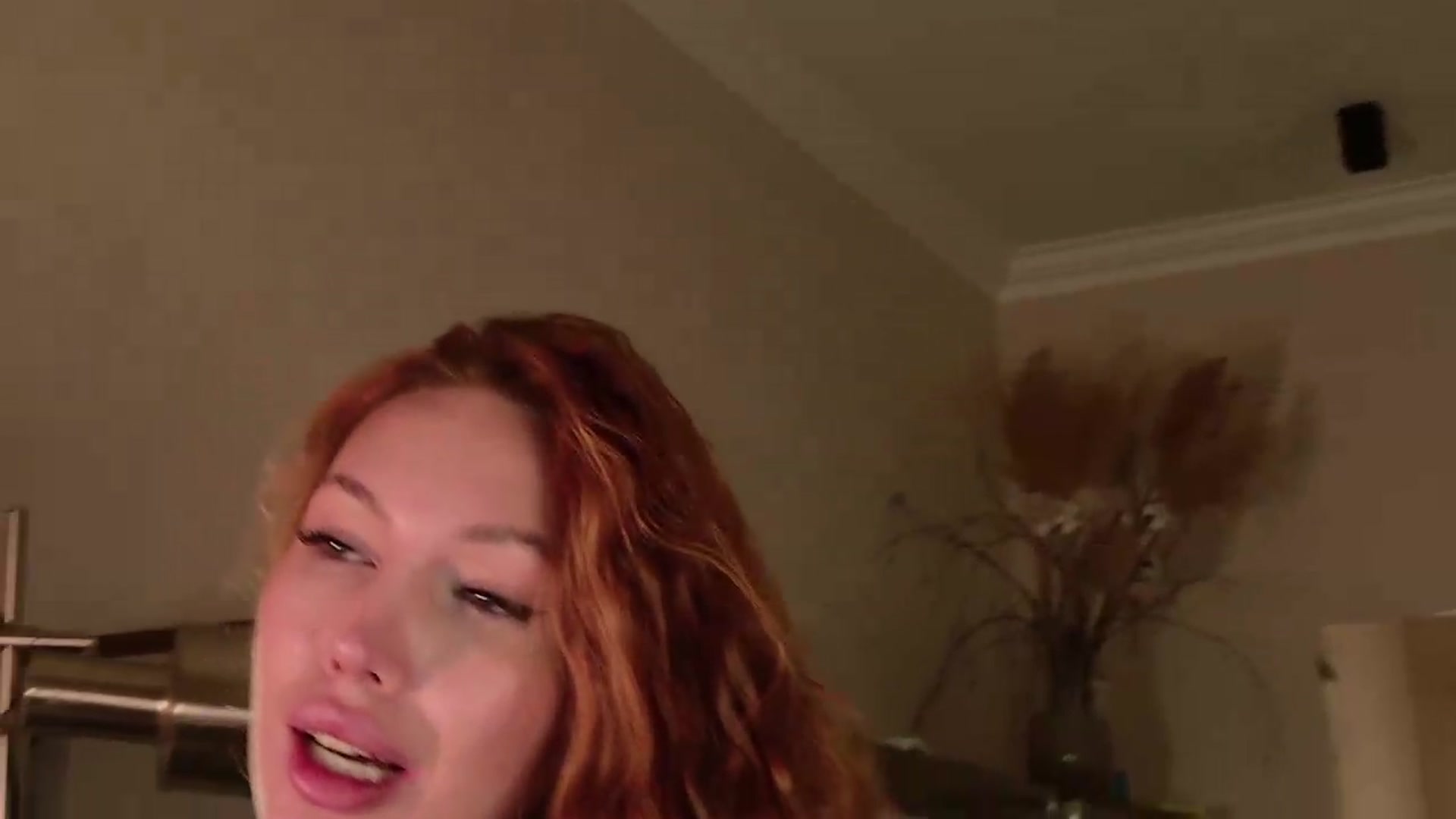 Gallery image thumbnail from LovelyGin's myfreecams stream on, 09/16/2026, 15:34 image 6 of 20
