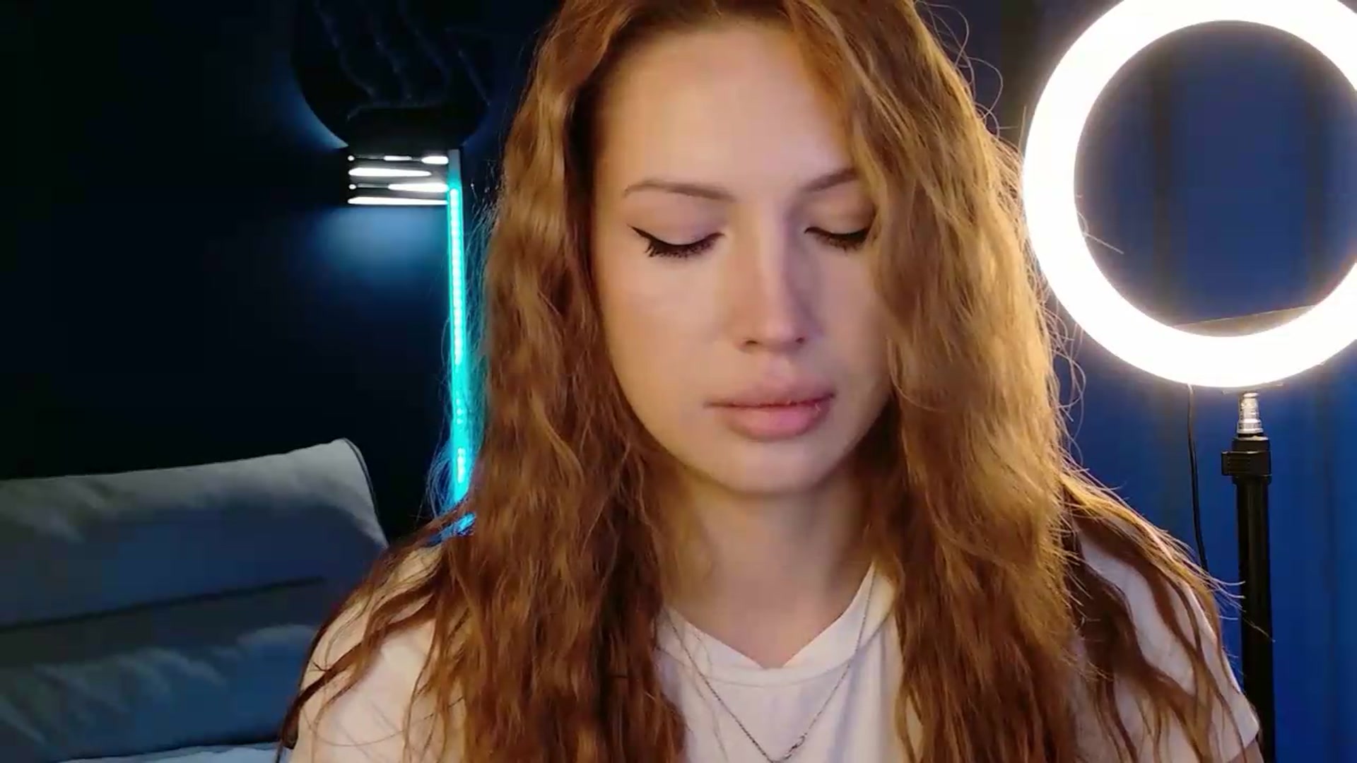 Gallery image thumbnail from LovelyGin's myfreecams stream on, 09/17/2026, 17:24 image 3 of 20