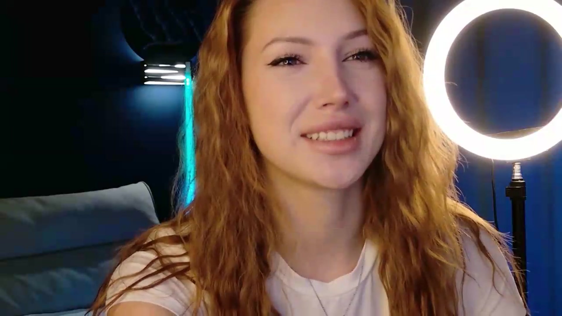 Gallery image thumbnail from LovelyGin's myfreecams stream on, 09/17/2026, 17:24 image 2 of 20