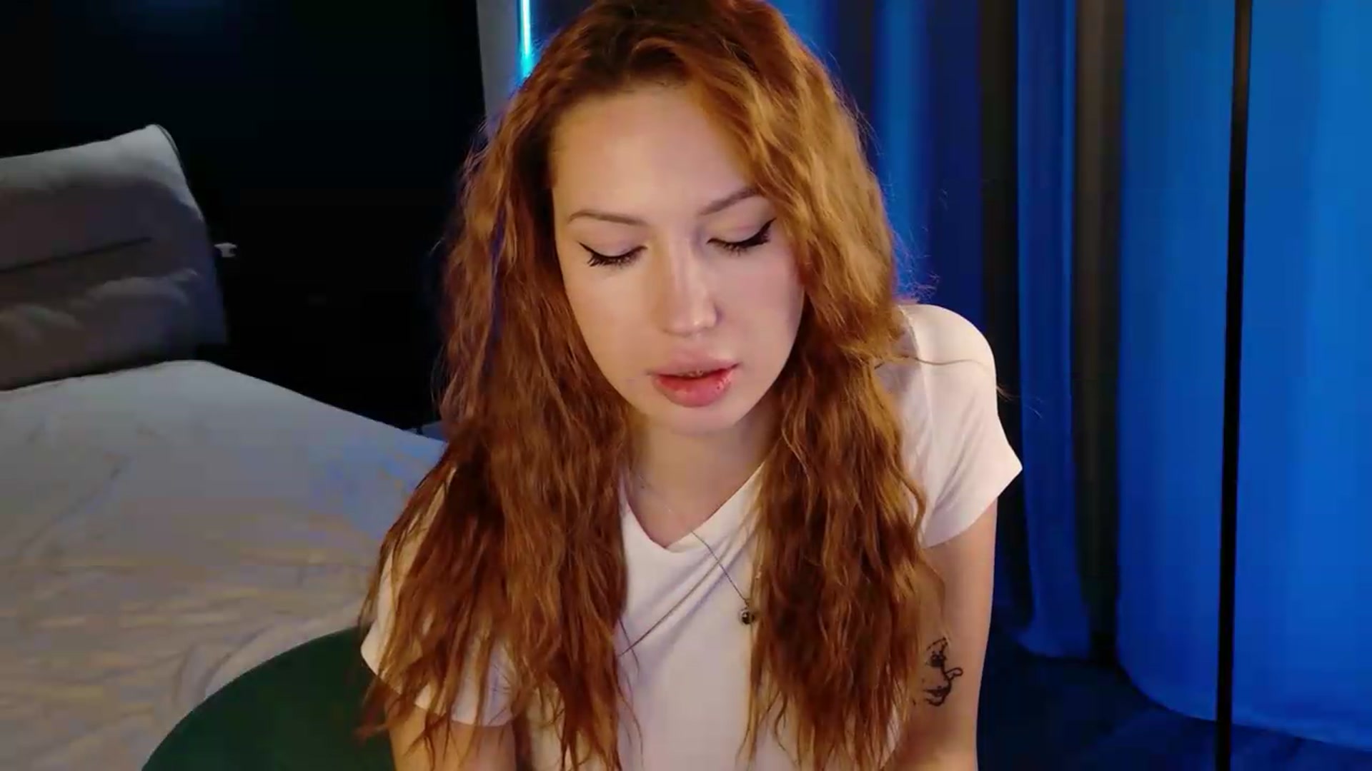 Gallery image thumbnail from LovelyGin's myfreecams stream on, 09/17/2026, 20:14 image 2 of 20