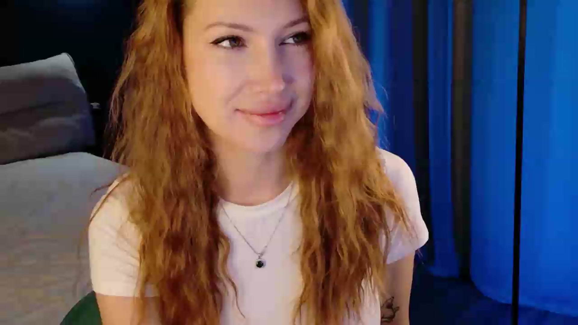 Gallery image thumbnail from LovelyGin's myfreecams stream on, 09/17/2026, 20:14 image 4 of 20