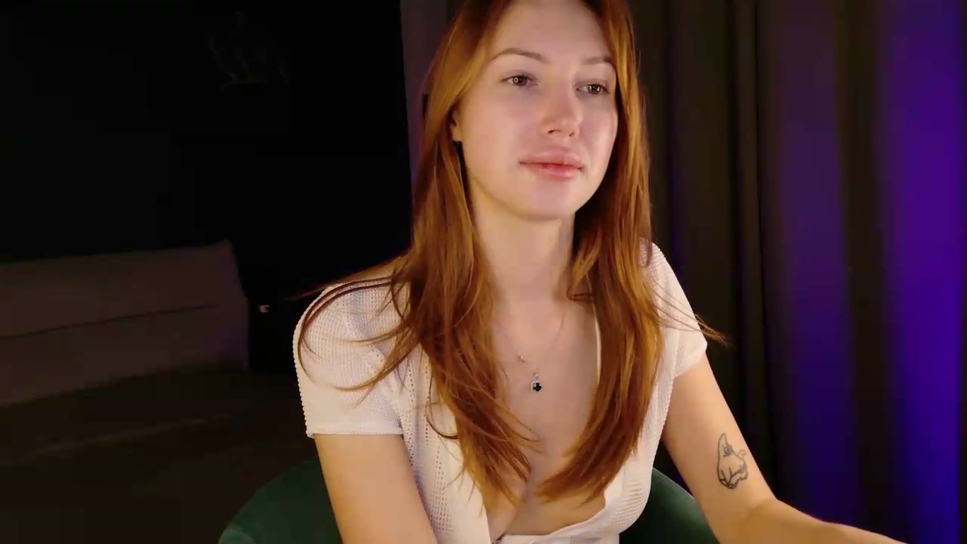 Gallery image thumbnail from LovelyGin's myfreecams stream on, 09/21/2026, 17:50 image 11 of 20