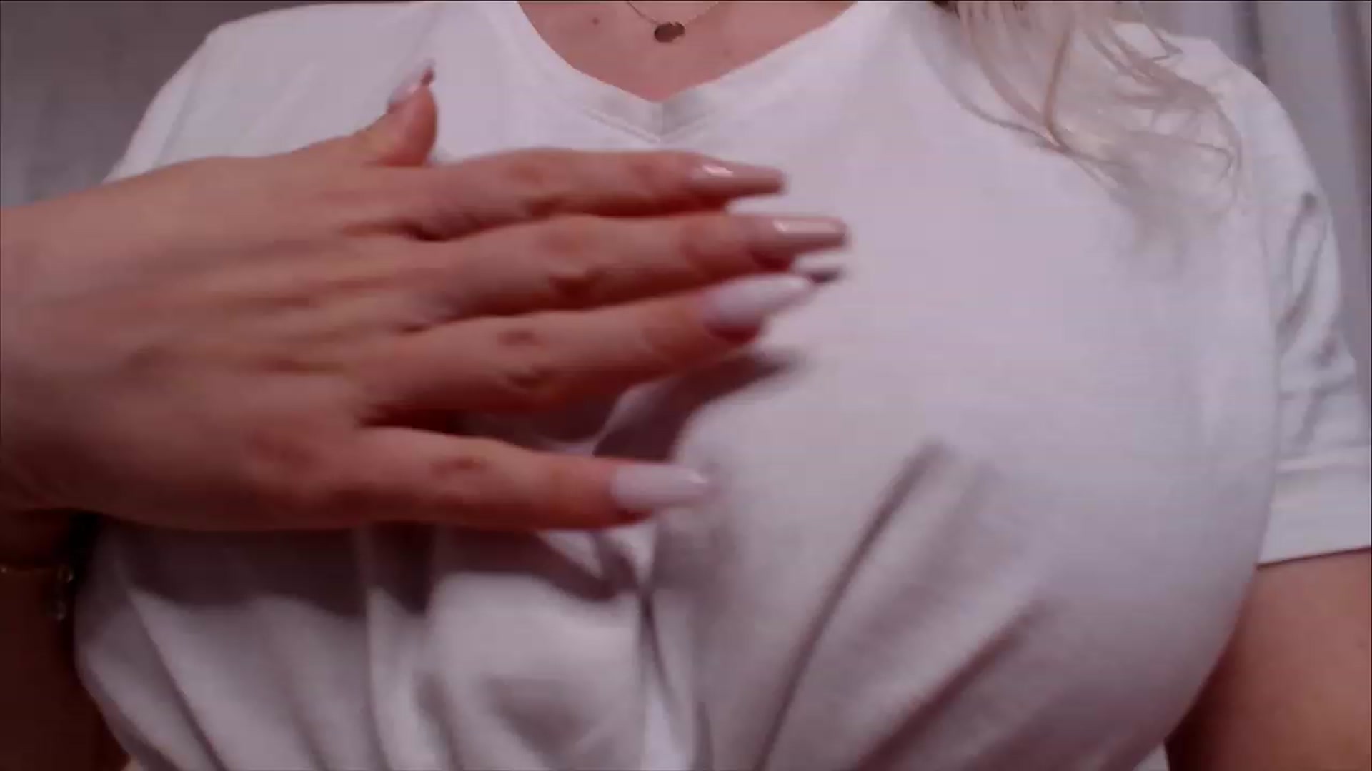 Gallery image thumbnail from LovelyKa's myfreecams stream on, 11/26/2022, 14:18 image 7 of 20