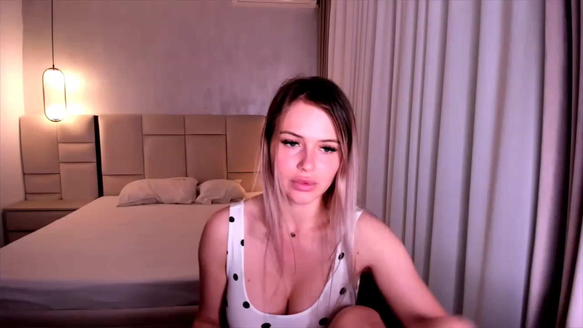 Gallery image thumbnail from LovelyKa's myfreecams stream on, 05/24/2023, 04:00 image 16 of 20