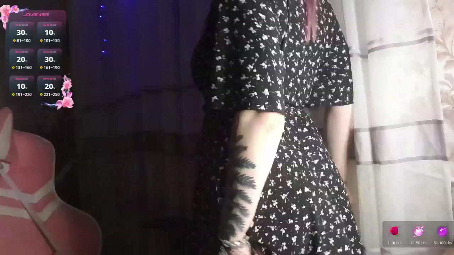 Gallery image thumbnail from LovelyKriss's myfreecams stream on, 02/27/2026, 01:40 image 1 of 20