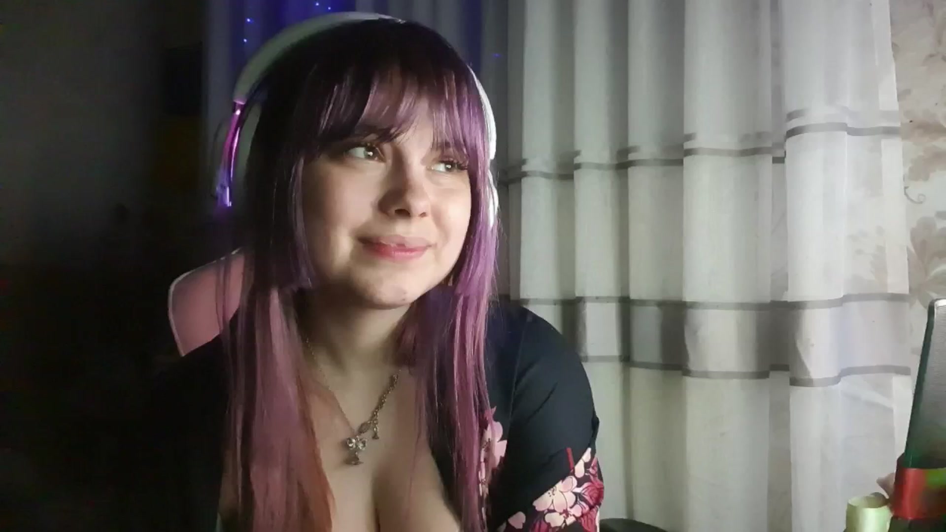 Gallery image thumbnail from LovelyKriss's myfreecams stream on, 02/28/2026, 23:29 image 5 of 20