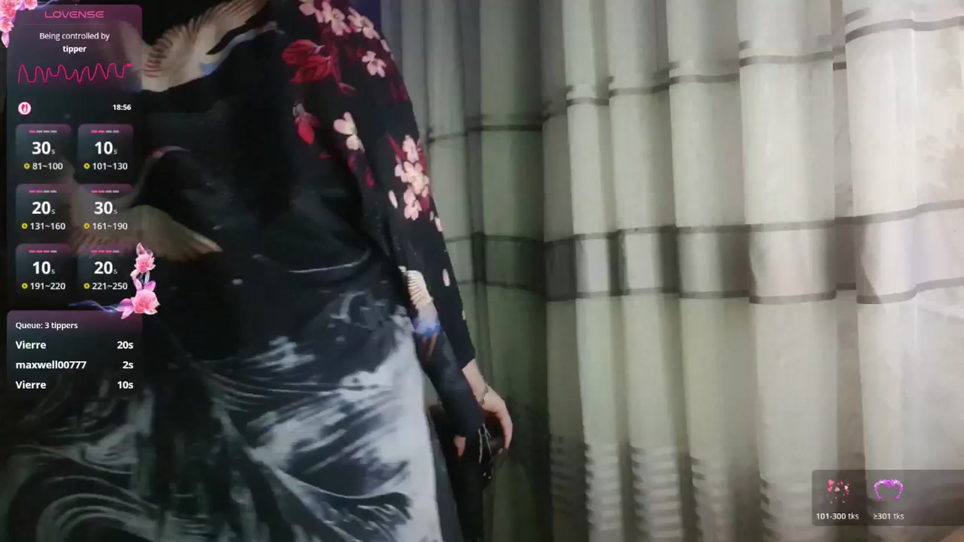 Gallery image thumbnail from LovelyKriss's myfreecams stream on, 03/01/2026, 02:03 image 6 of 20