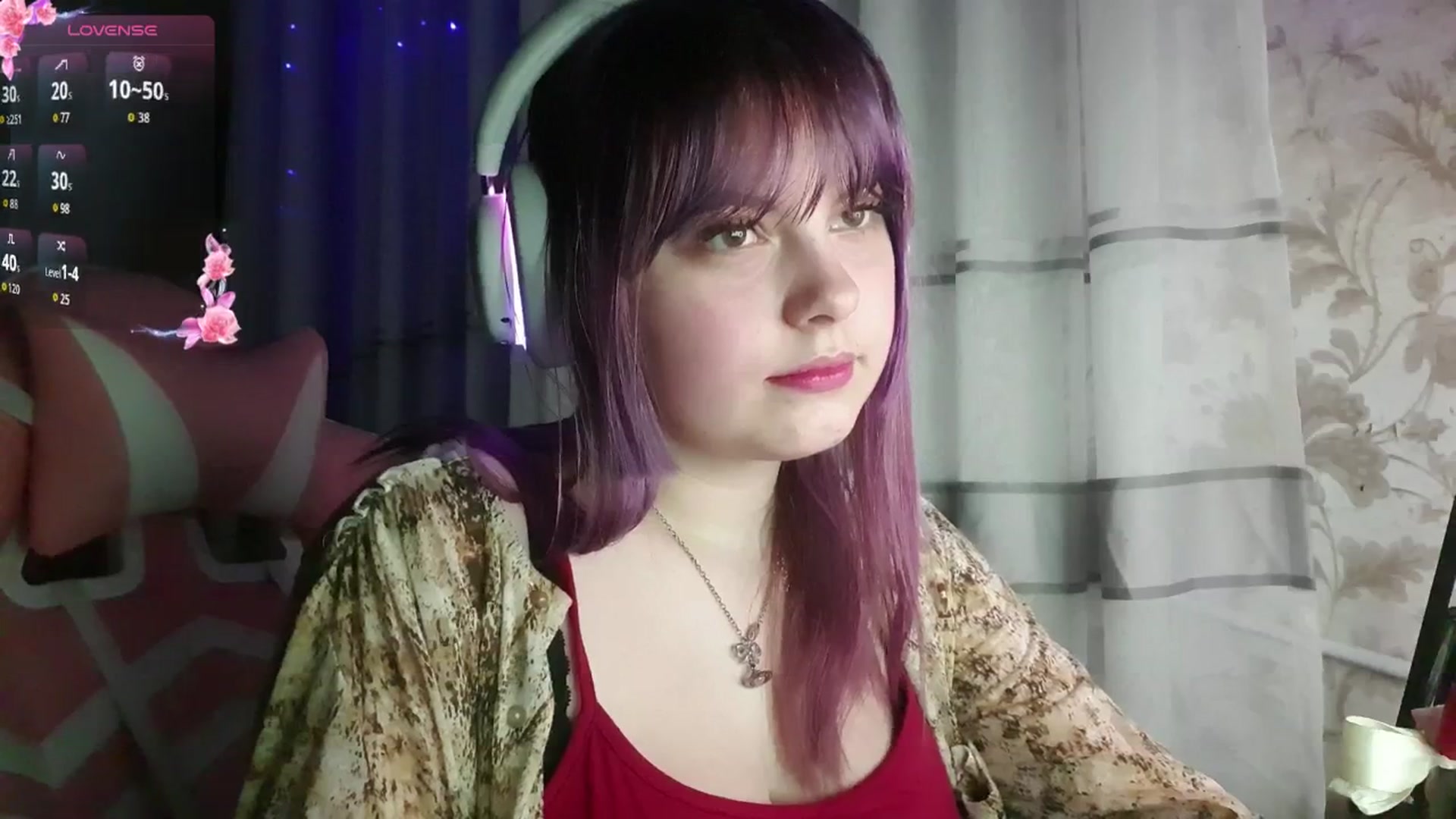 Gallery image thumbnail from LovelyKriss's myfreecams stream on, 03/01/2026, 22:14 image 2 of 20
