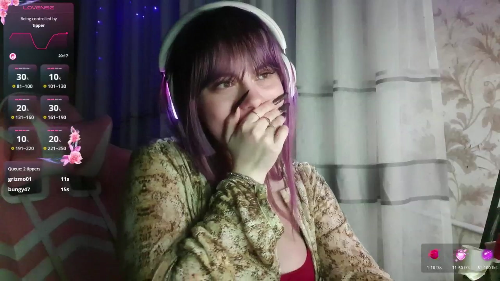 Gallery image thumbnail from LovelyKriss's myfreecams stream on, 03/01/2026, 22:14 image 19 of 20