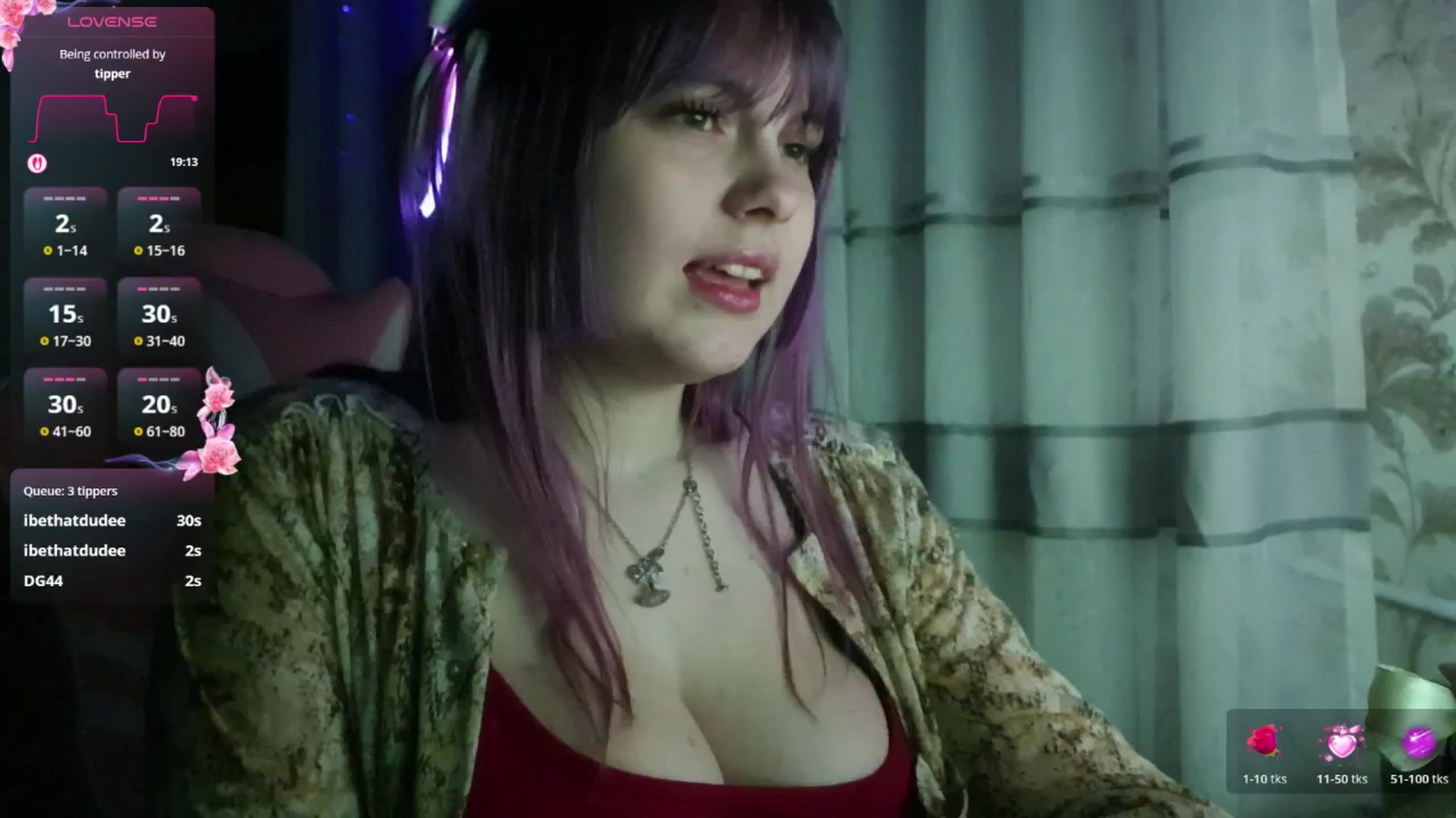 Gallery image thumbnail from LovelyKriss's myfreecams stream on, 03/01/2026, 23:10 image 6 of 20
