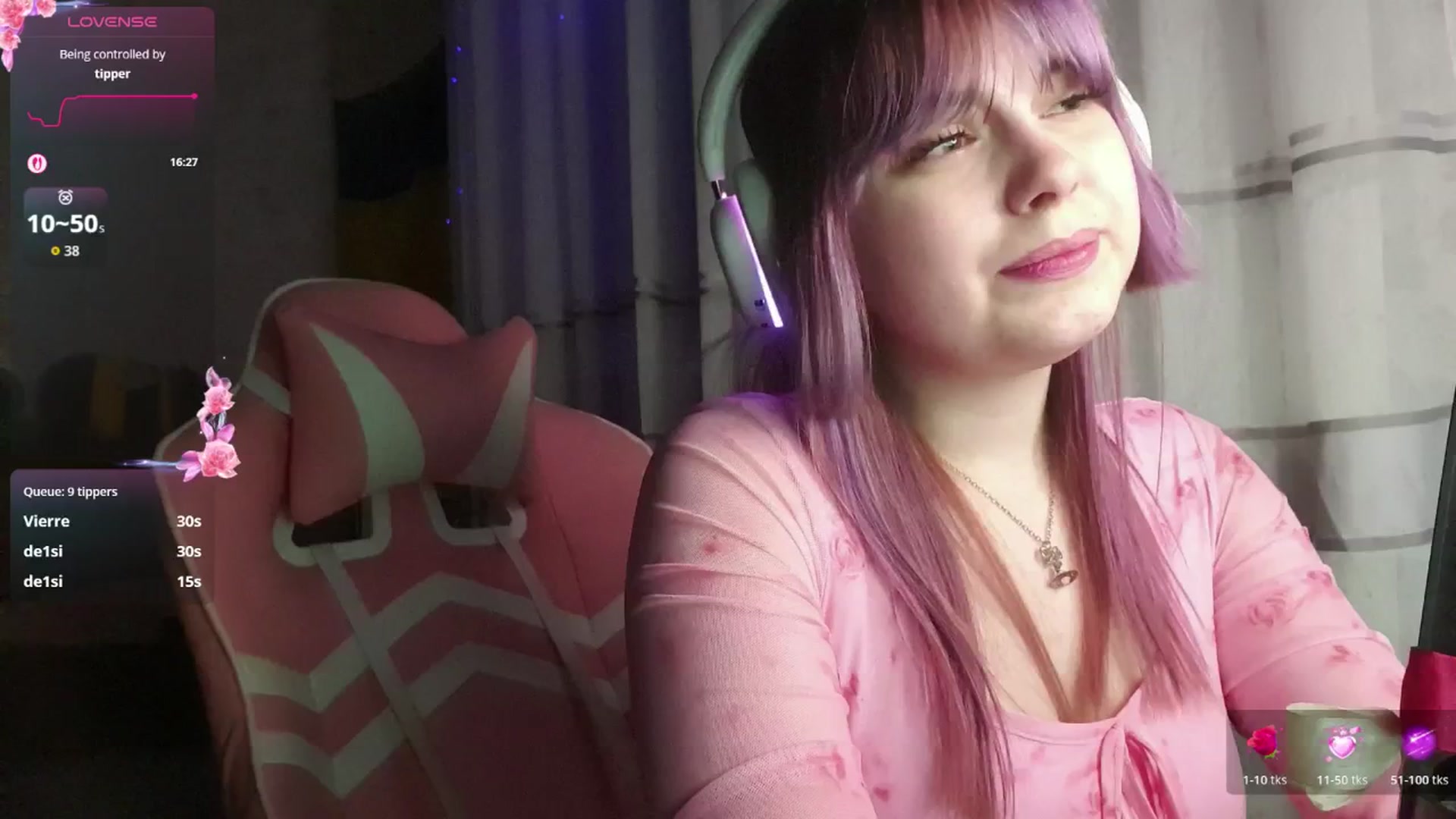 Gallery image thumbnail from LovelyKriss's myfreecams stream on, 03/03/2026, 01:24 image 5 of 20