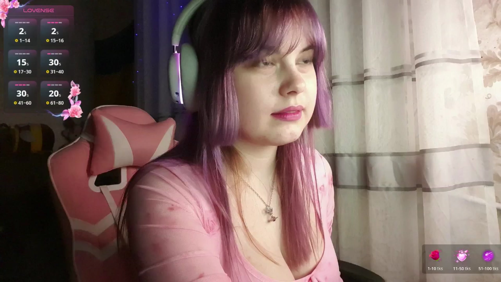 Gallery image thumbnail from LovelyKriss's myfreecams stream on, 03/03/2026, 04:12 image 3 of 20