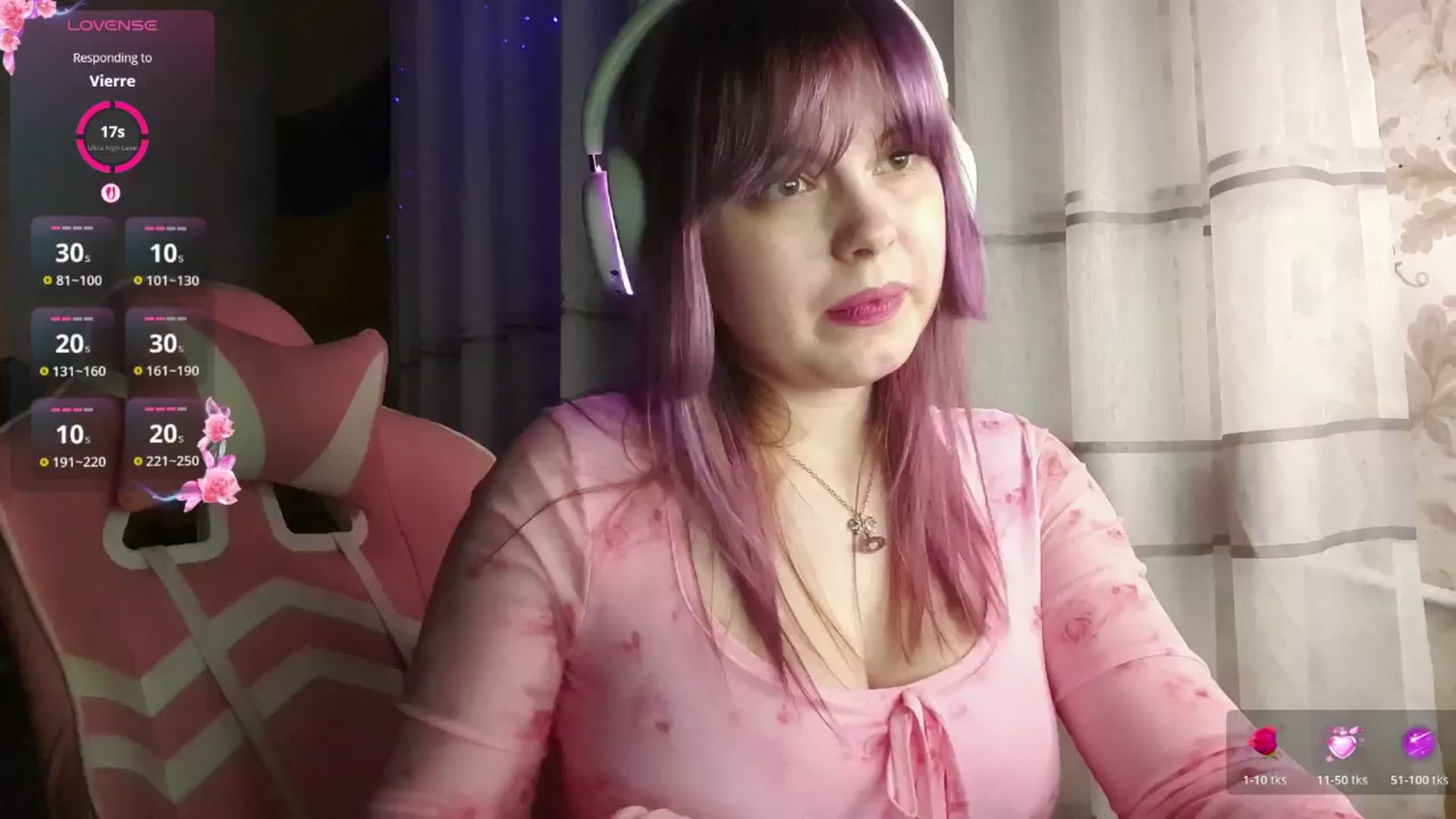 Gallery image thumbnail from LovelyKriss's myfreecams stream on, 03/03/2026, 04:12 image 10 of 20