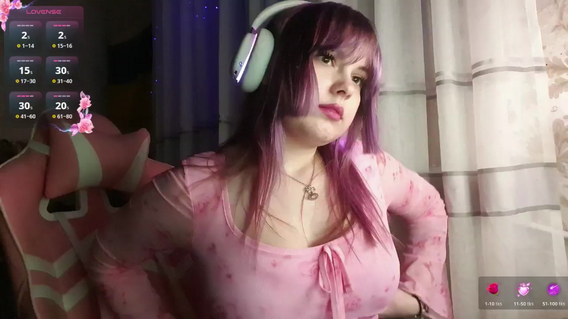 Gallery image thumbnail from LovelyKriss's myfreecams stream on, 03/03/2026, 04:12 image 9 of 20