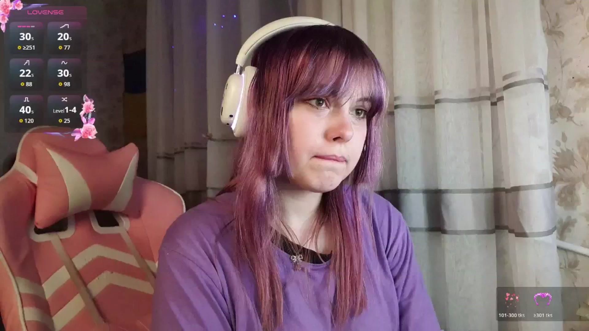 Gallery image thumbnail from LovelyKriss's myfreecams stream on, 03/05/2026, 24:03 image 7 of 20