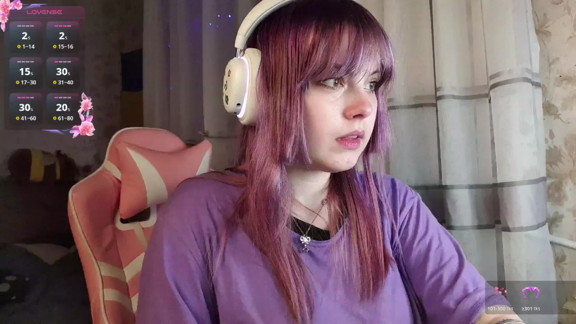Gallery image thumbnail from LovelyKriss's myfreecams stream on, 03/05/2026, 24:03 image 6 of 20