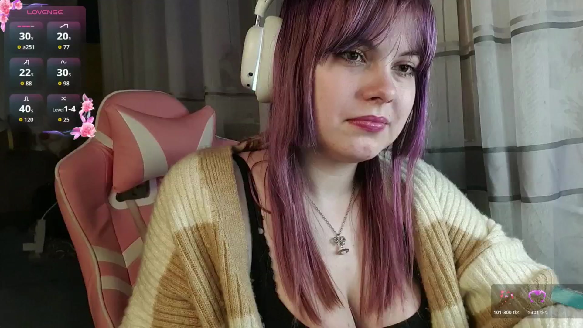 Gallery image thumbnail from LovelyKriss's myfreecams stream on, 03/06/2026, 01:25 image 19 of 20