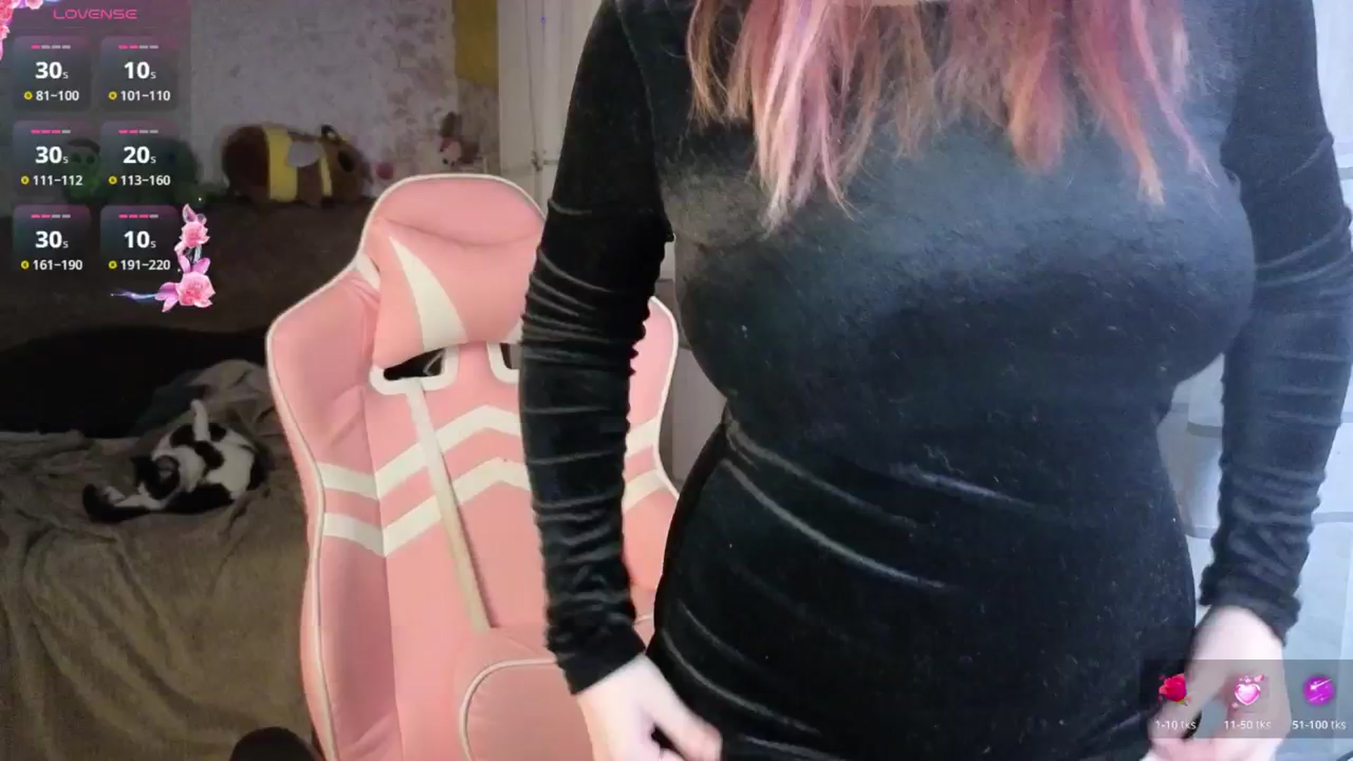 Gallery image thumbnail from LovelyKriss's myfreecams stream on, 03/08/2026, 01:24 image 9 of 20