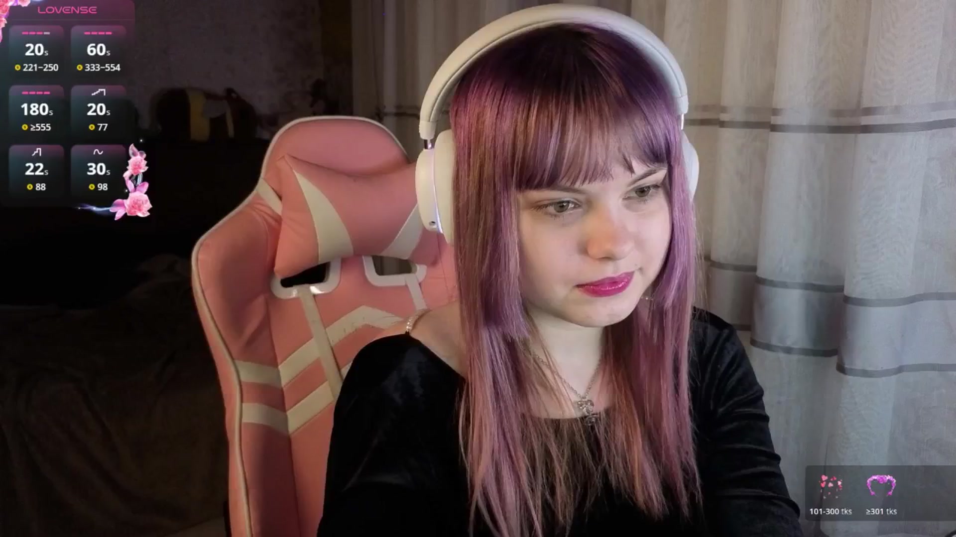 Gallery image thumbnail from LovelyKriss's myfreecams stream on, 03/08/2026, 01:24 image 7 of 20