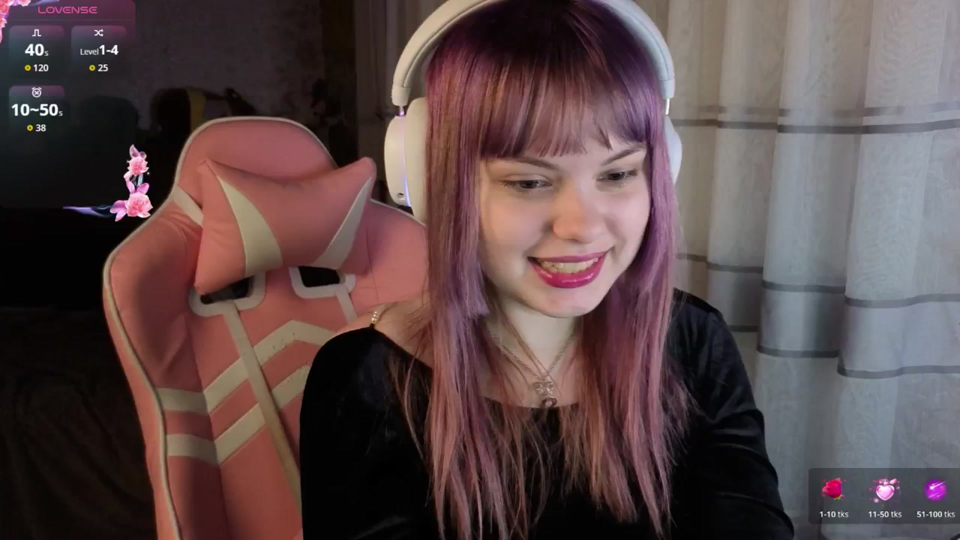 Gallery image thumbnail from LovelyKriss's myfreecams stream on, 03/08/2026, 01:24 image 2 of 20
