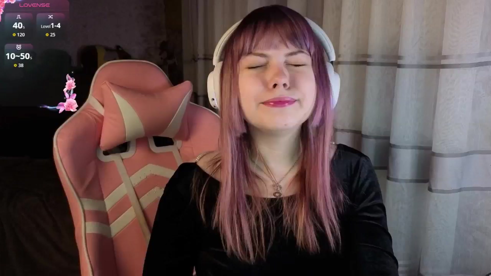 Gallery image thumbnail from LovelyKriss's myfreecams stream on, 03/08/2026, 01:24 image 5 of 20