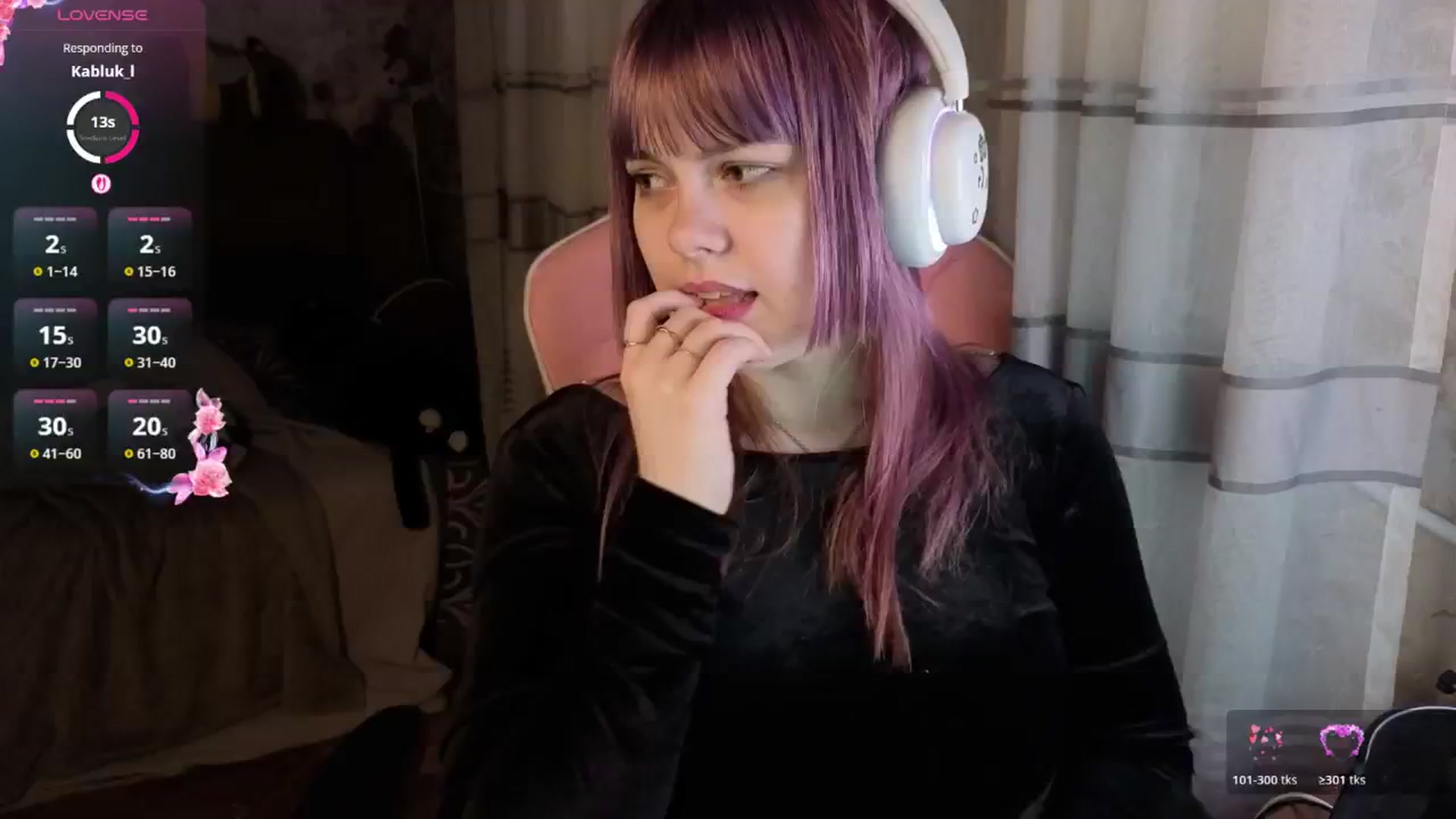 Gallery image thumbnail from LovelyKriss's myfreecams stream on, 03/08/2026, 02:26 image 18 of 20