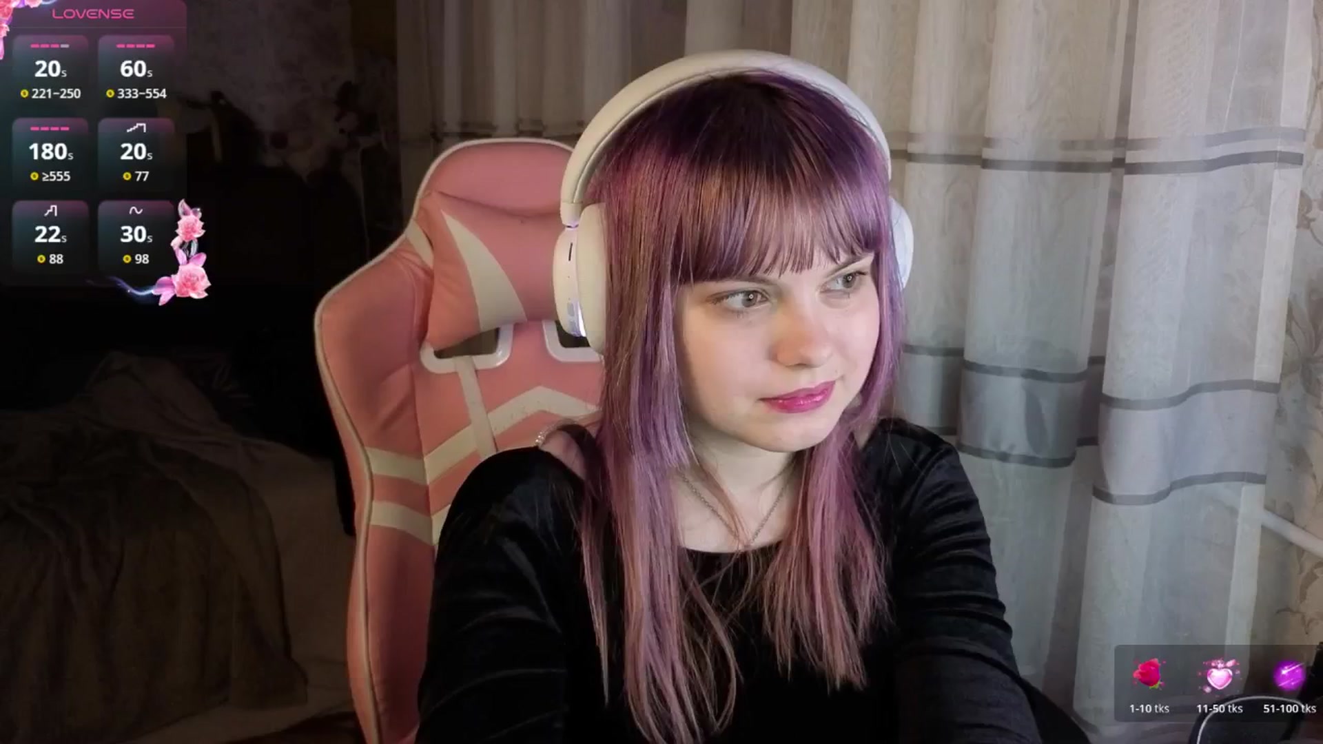 Gallery image thumbnail from LovelyKriss's myfreecams stream on, 03/08/2026, 02:26 image 8 of 20