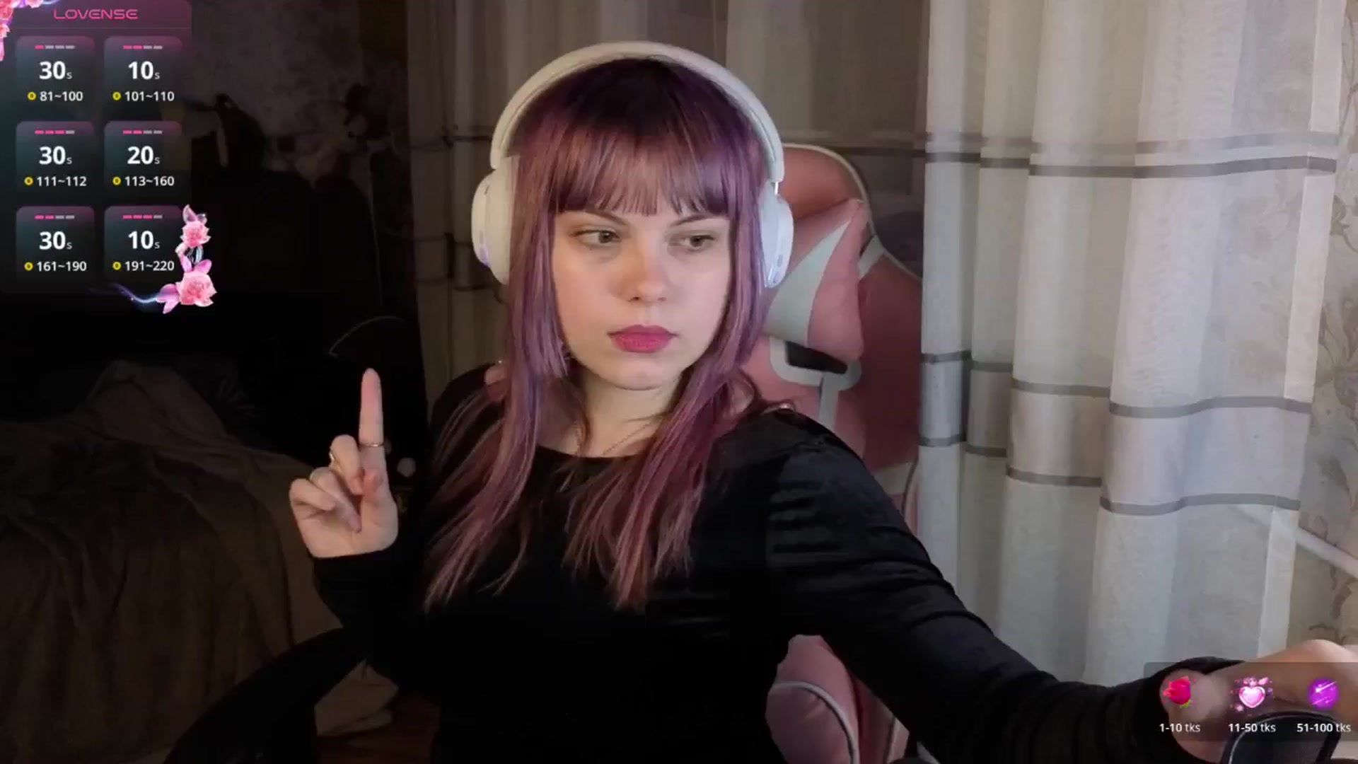 Gallery image thumbnail from LovelyKriss's myfreecams stream on, 03/08/2026, 02:26 image 10 of 20
