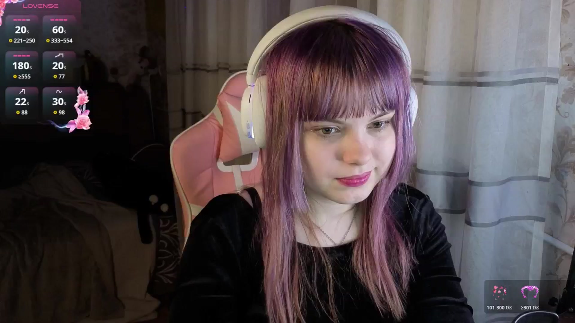 Gallery image thumbnail from LovelyKriss's myfreecams stream on, 03/08/2026, 02:26 image 11 of 20