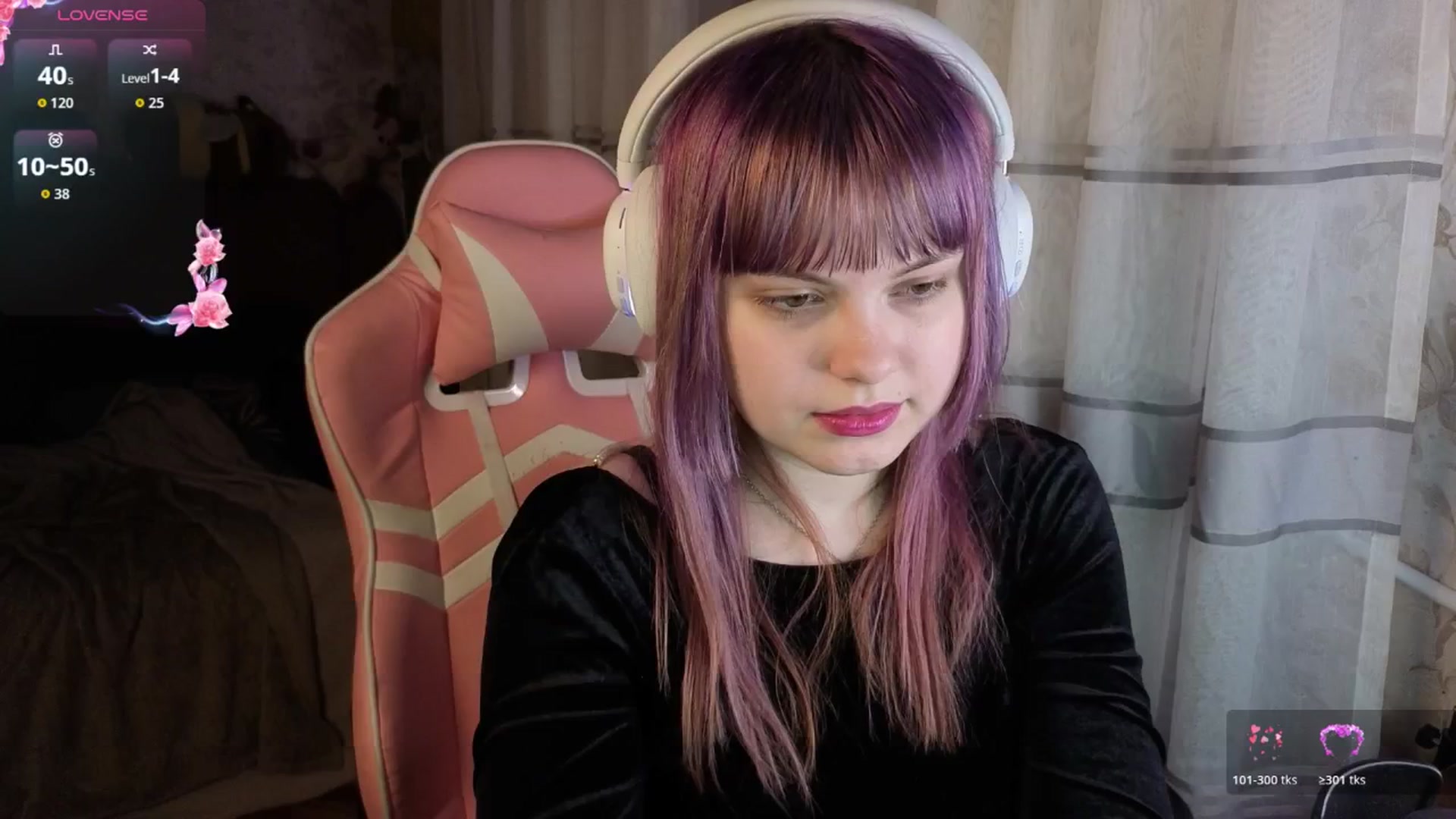 Gallery image thumbnail from LovelyKriss's myfreecams stream on, 03/08/2026, 02:26 image 2 of 20