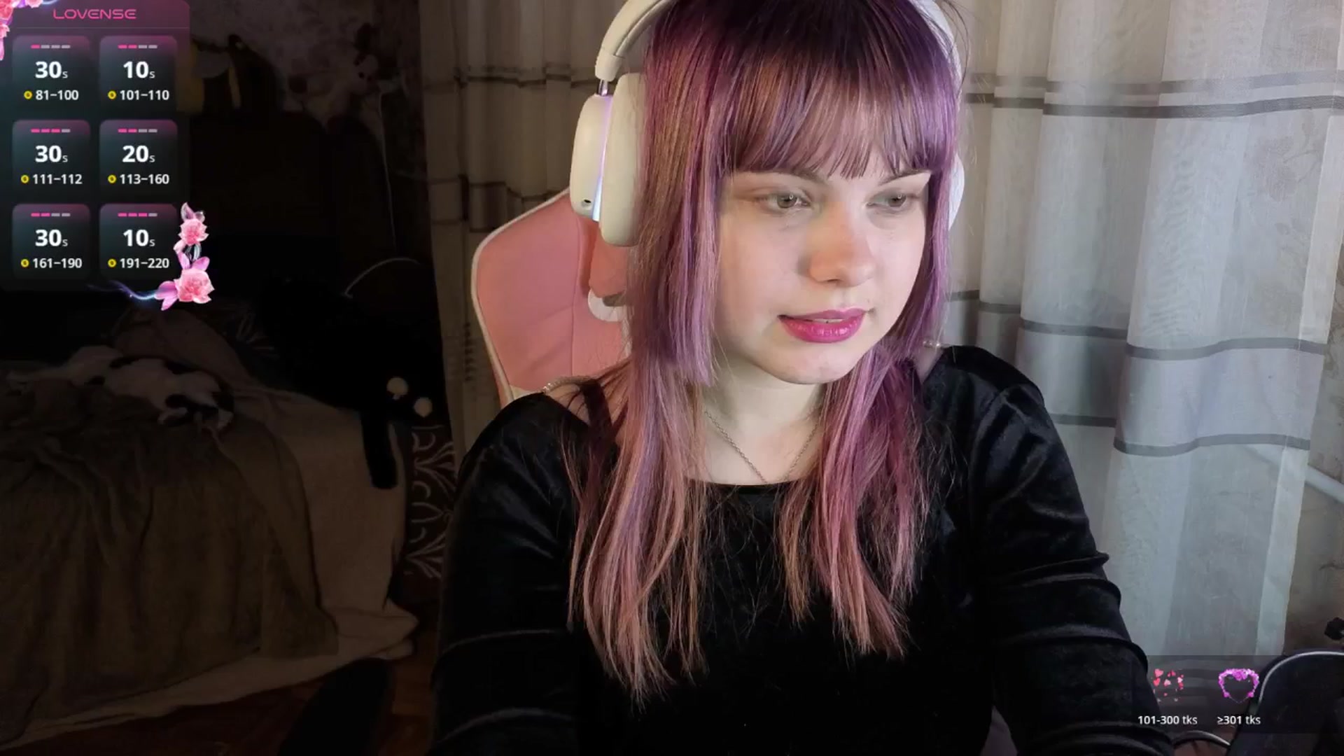 Gallery image thumbnail from LovelyKriss's myfreecams stream on, 03/08/2026, 02:26 image 17 of 20