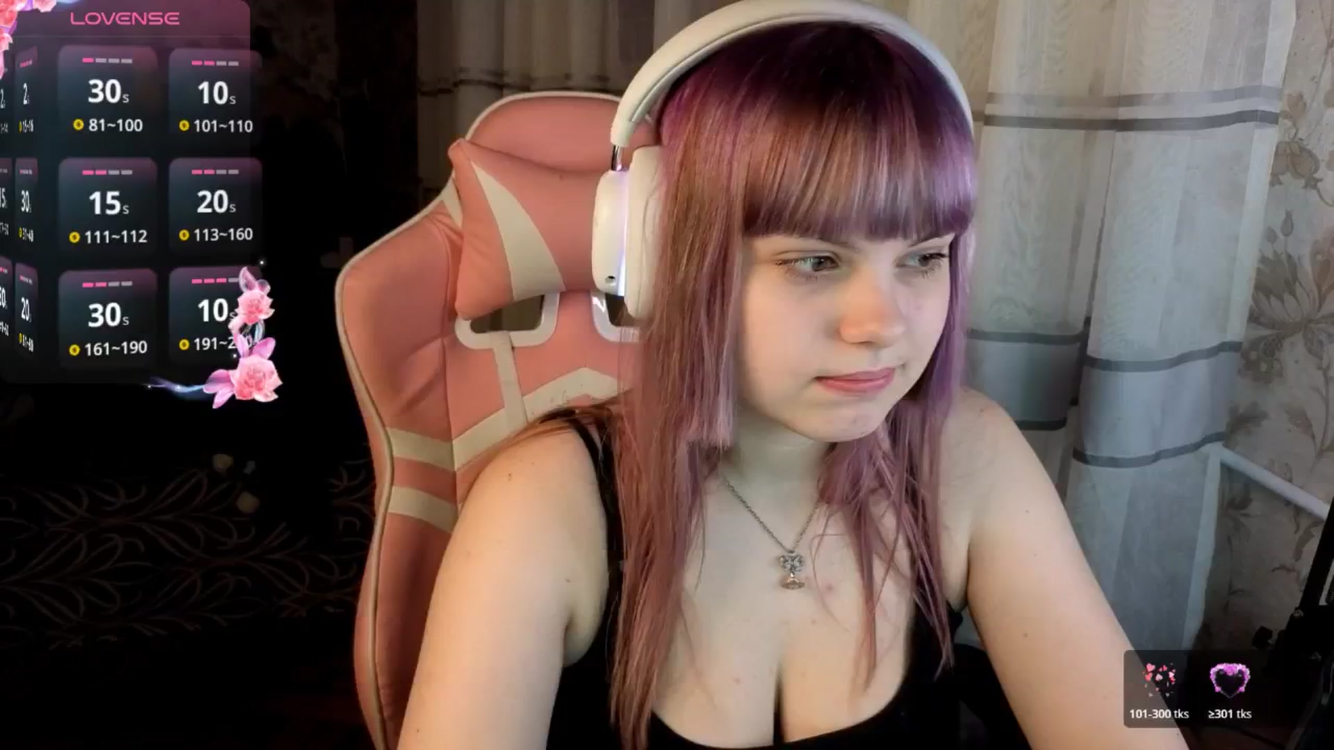Gallery image thumbnail from LovelyKriss's myfreecams stream on, 03/11/2026, 24:05 image 2 of 20