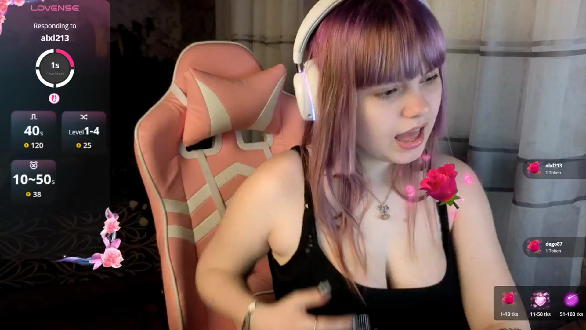 Gallery image thumbnail from LovelyKriss's myfreecams stream on, 03/11/2026, 02:57 image 11 of 20