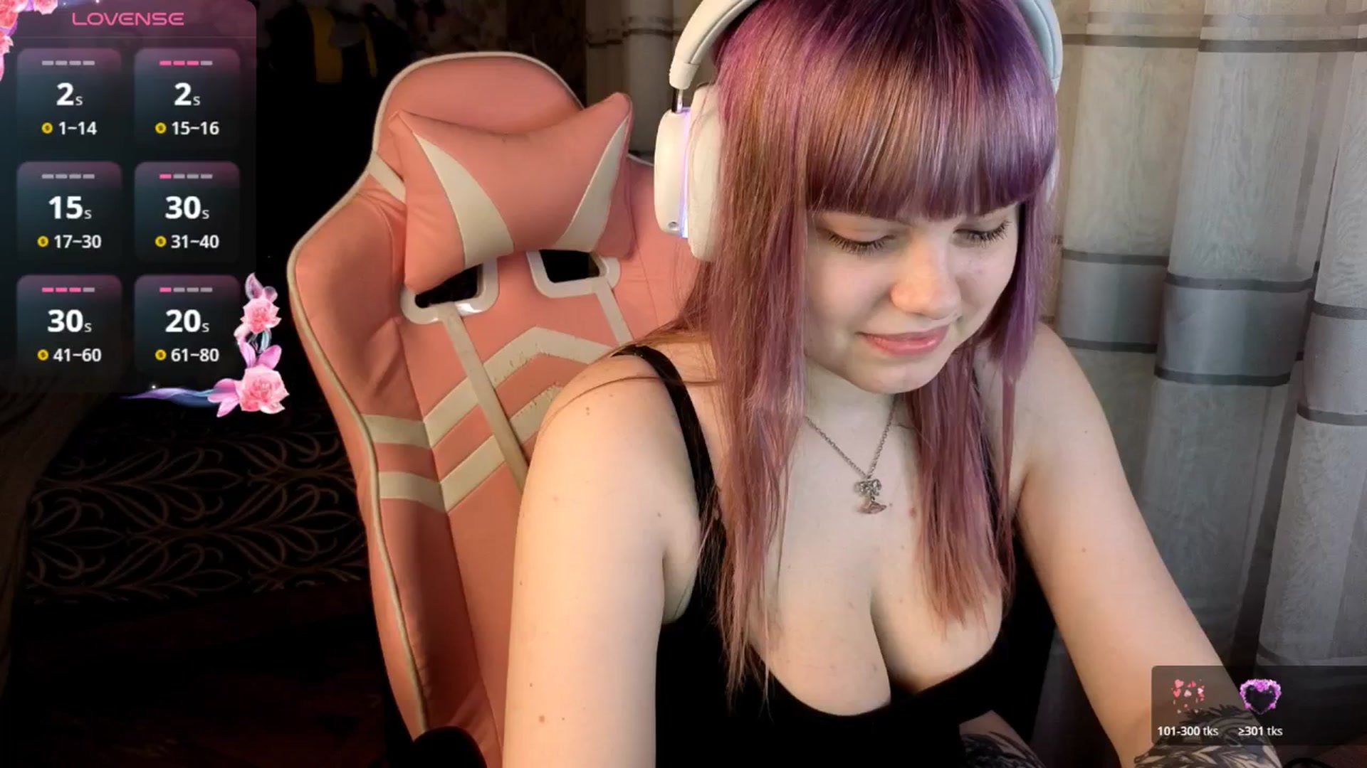Gallery image thumbnail from LovelyKriss's myfreecams stream on, 03/11/2026, 02:57 image 1 of 20