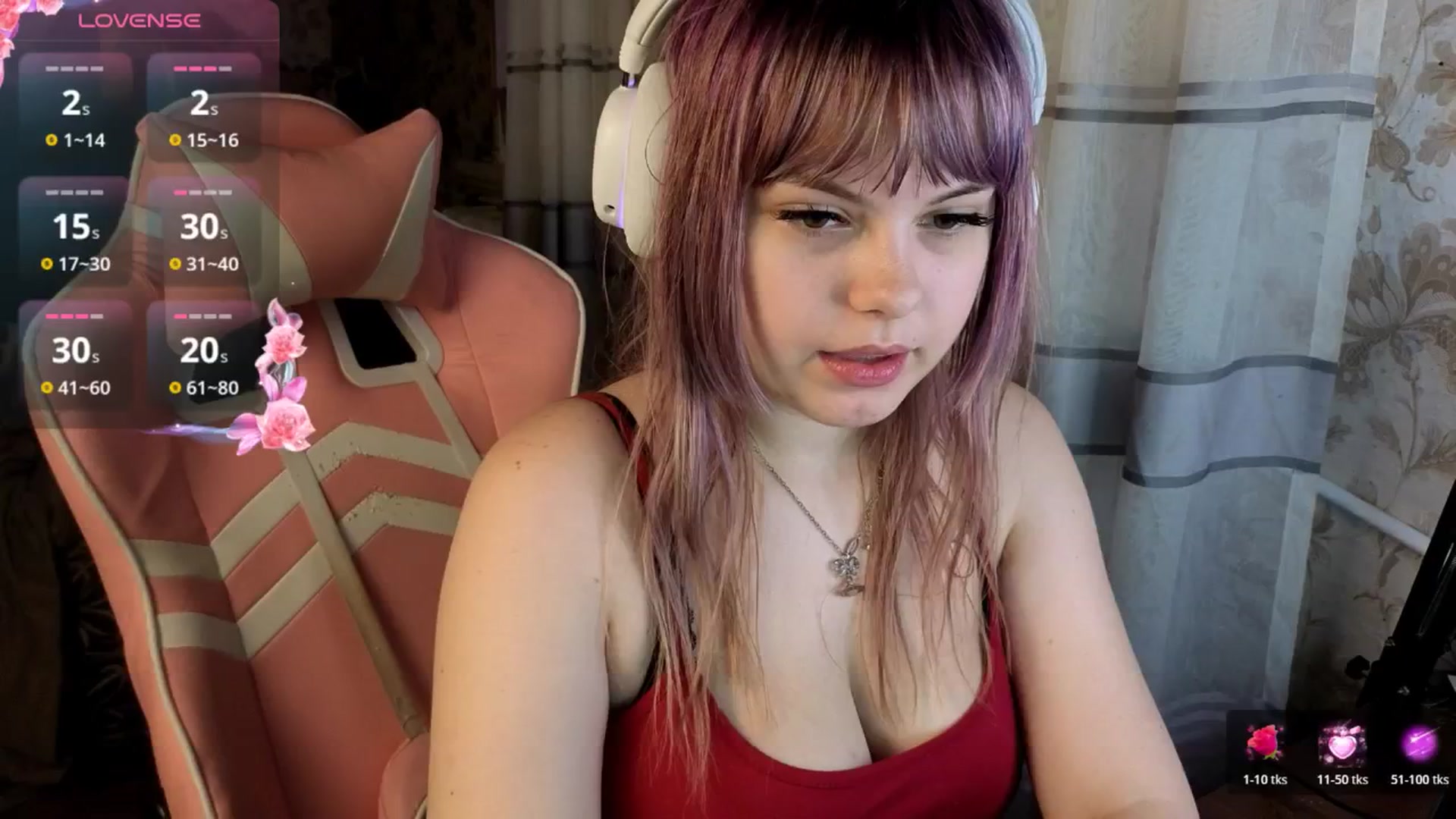 Gallery image thumbnail from LovelyKriss's myfreecams stream on, 03/19/2026, 01:32 image 2 of 20