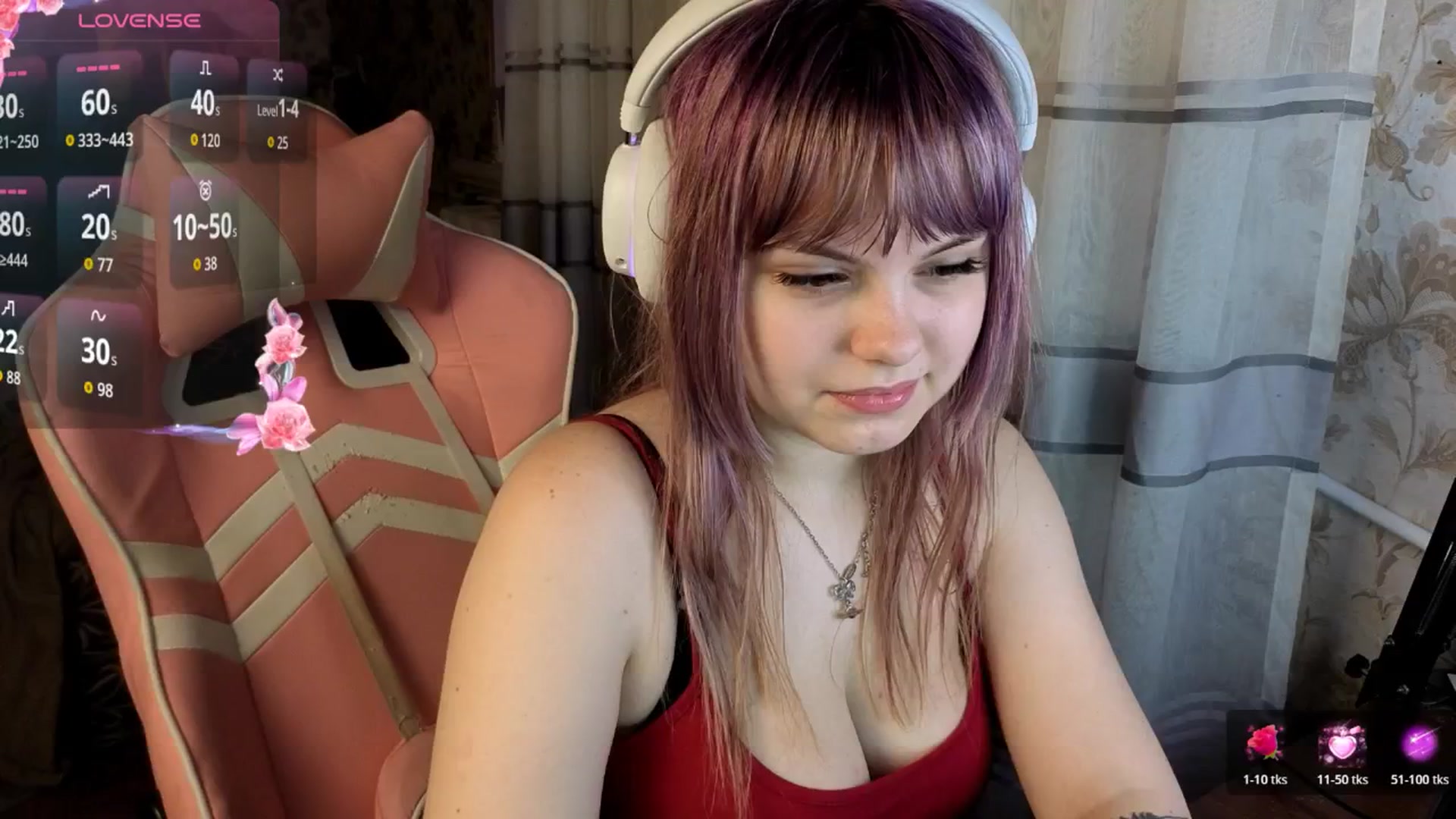 Gallery image thumbnail from LovelyKriss's myfreecams stream on, 03/19/2026, 01:32 image 8 of 20