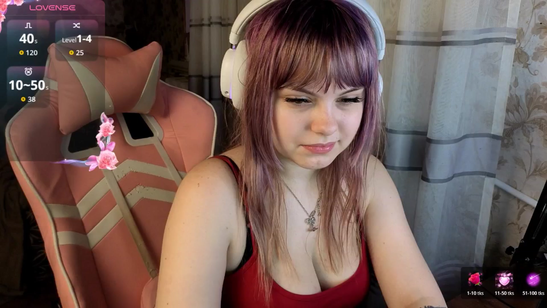 Gallery image thumbnail from LovelyKriss's myfreecams stream on, 03/19/2026, 01:32 image 10 of 20