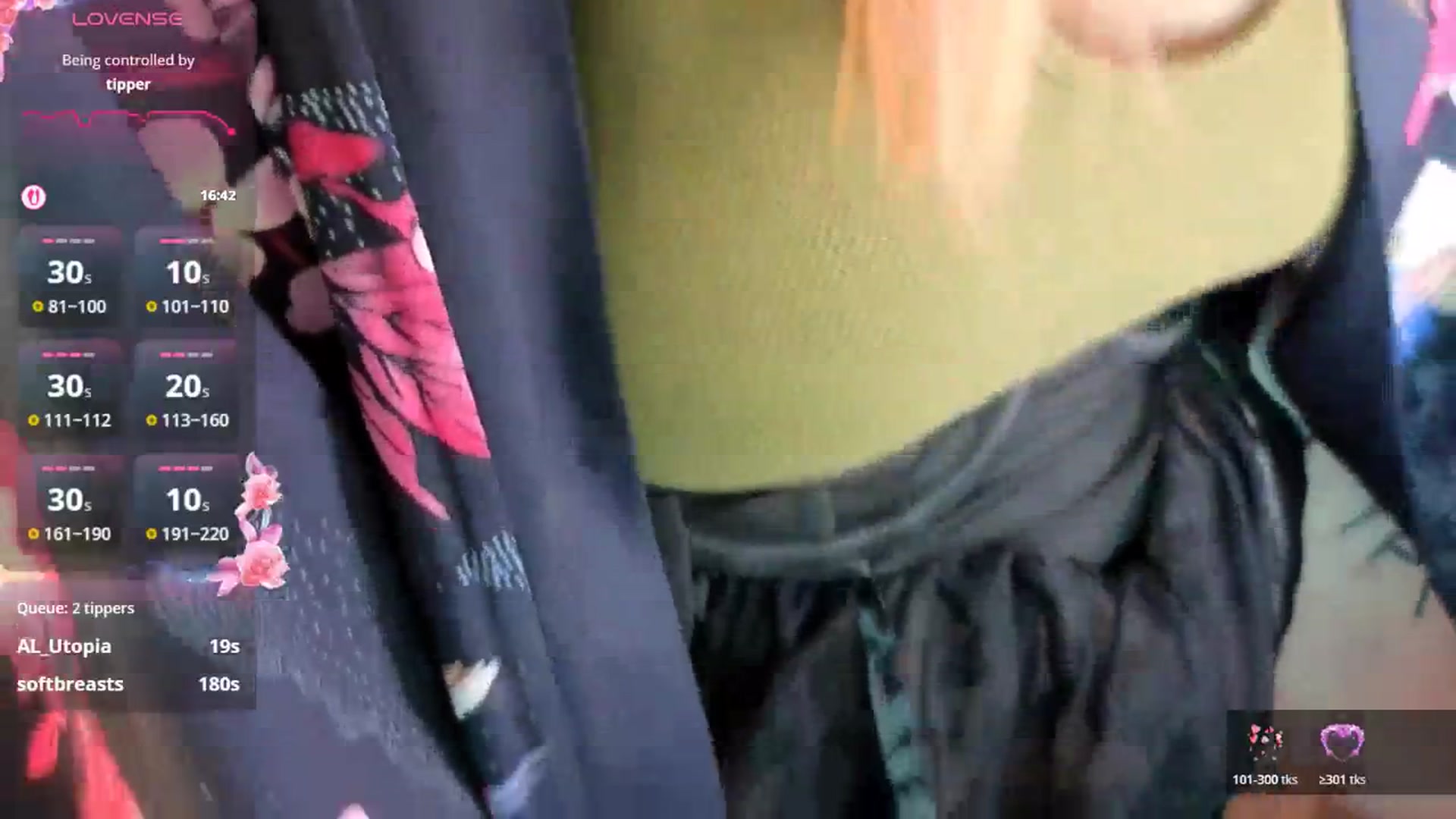 Gallery image thumbnail from LovelyKriss's myfreecams stream on, 03/23/2026, 04:38 image 11 of 20